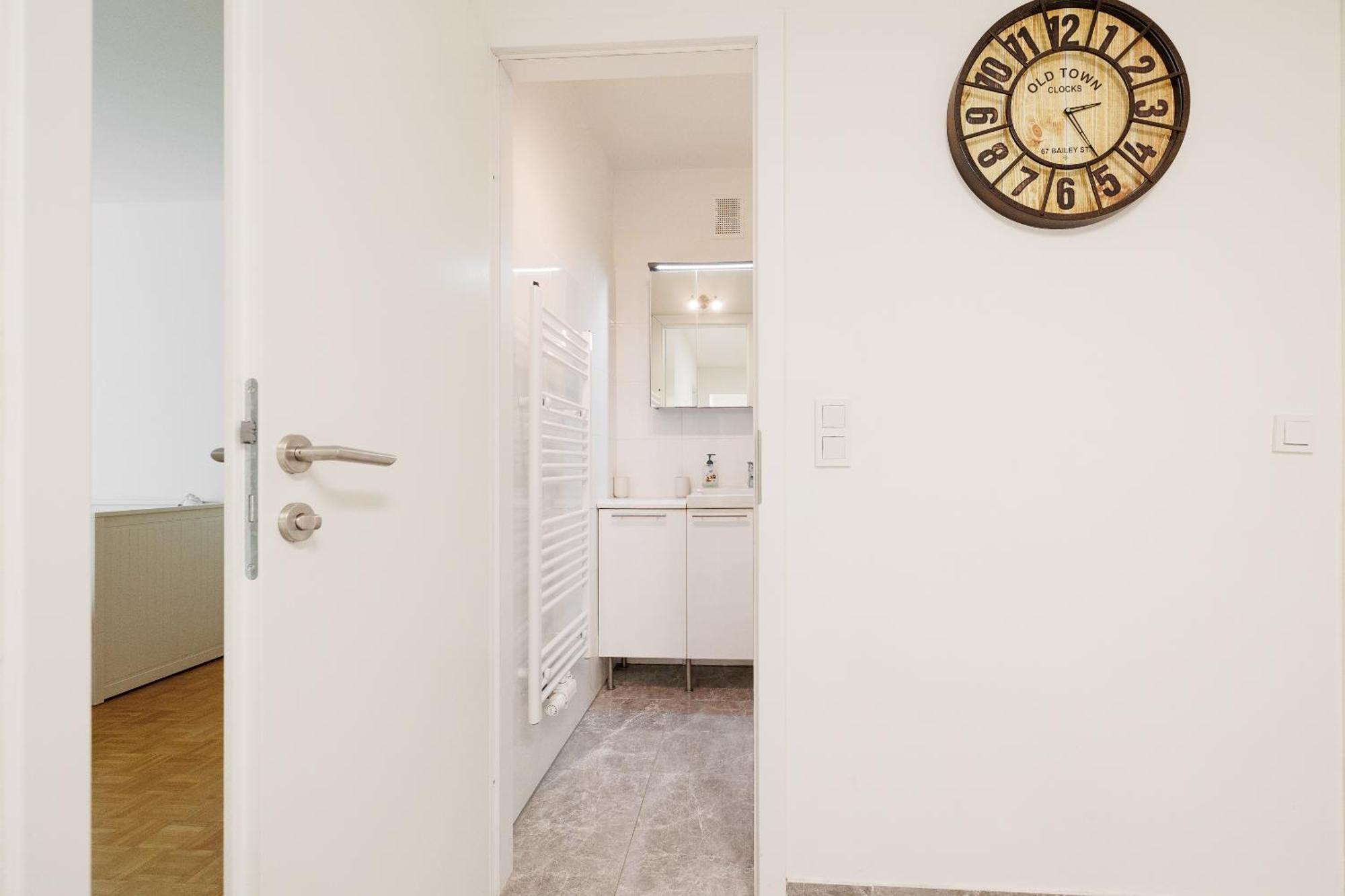 Neue Renovierte Und Möblierte Charmante Wohnung!!! Wien