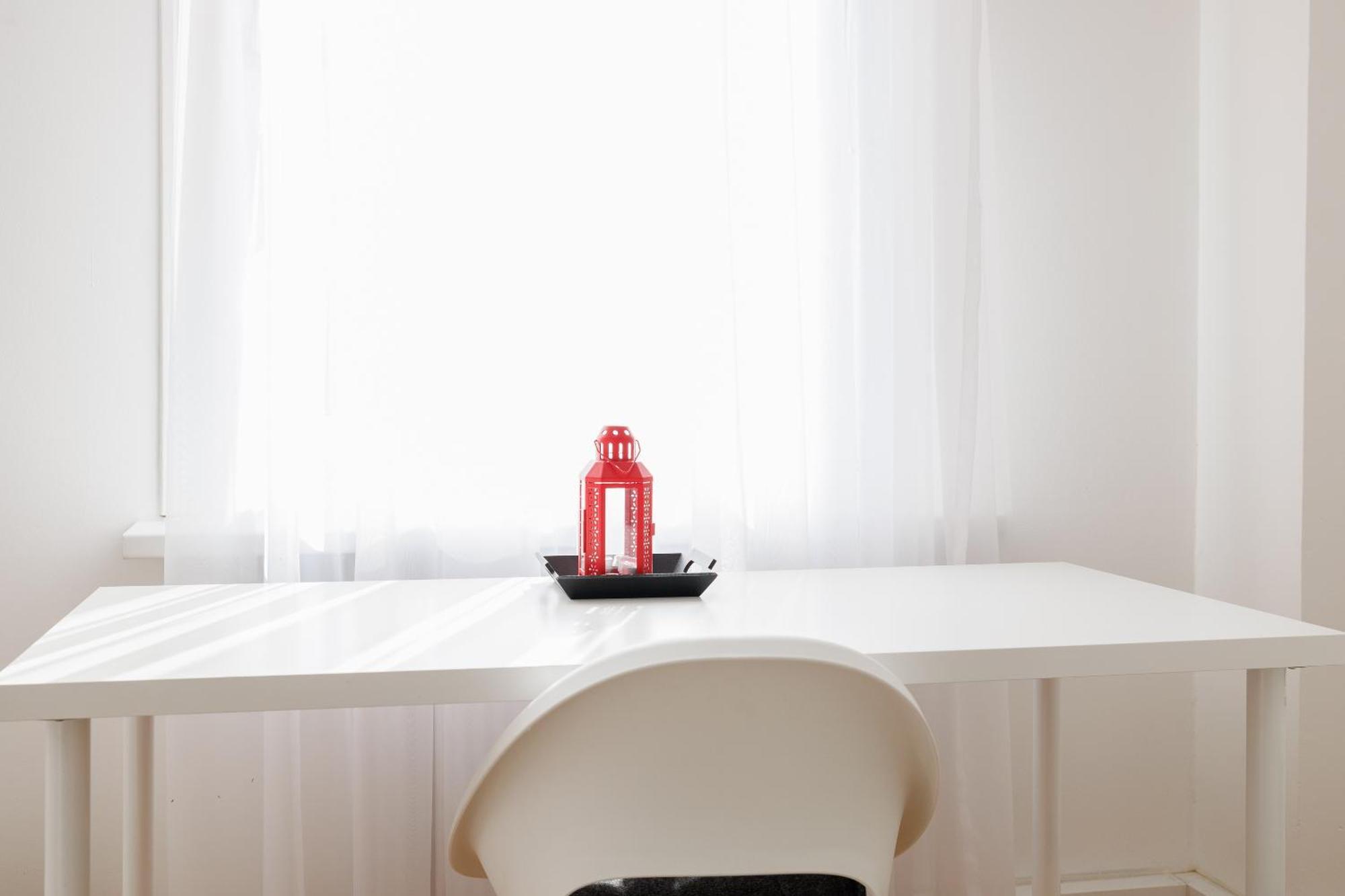 Neue Renovierte Und Möblierte Charmante Wohnung!!! *